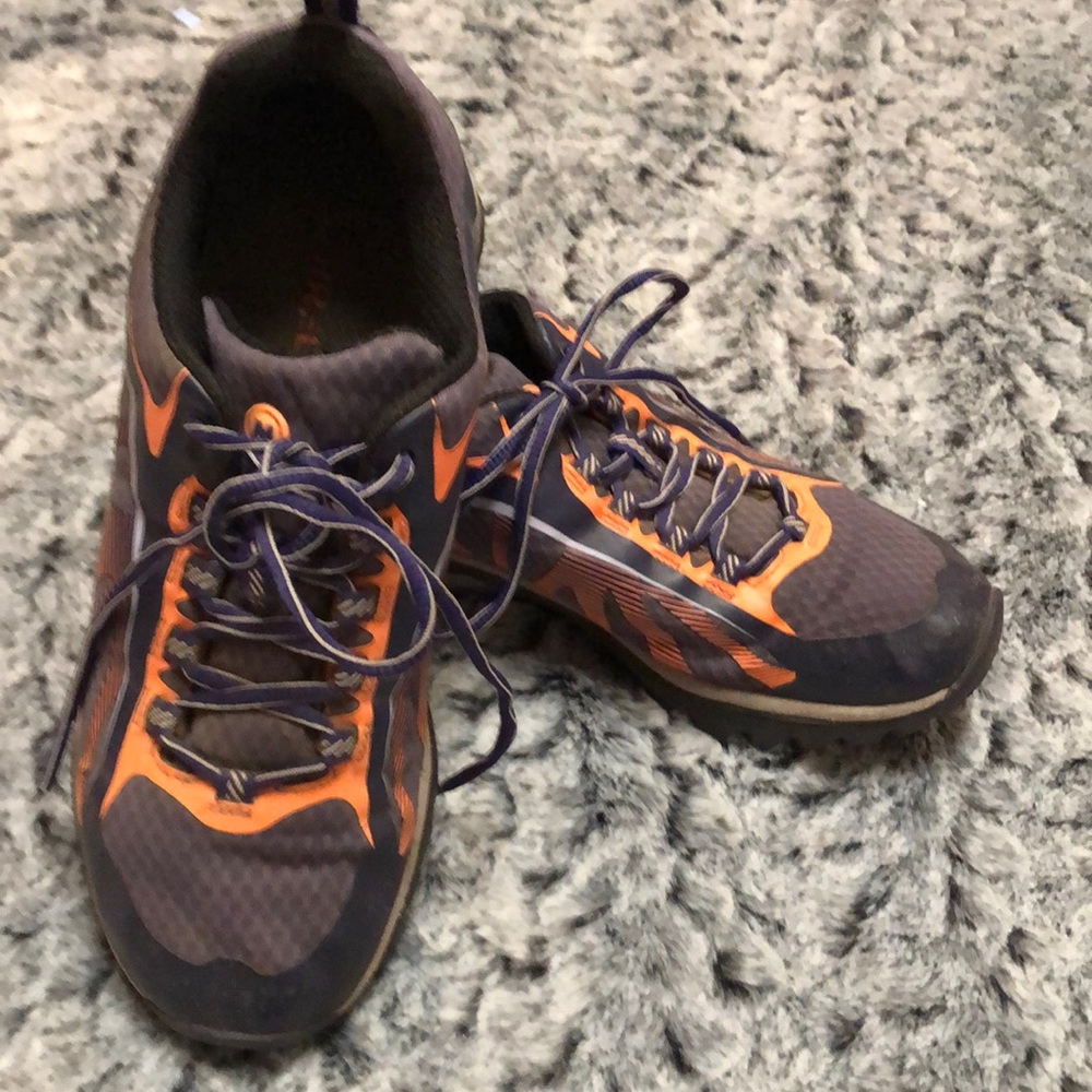 Merrell womens performance shoes size 7.5